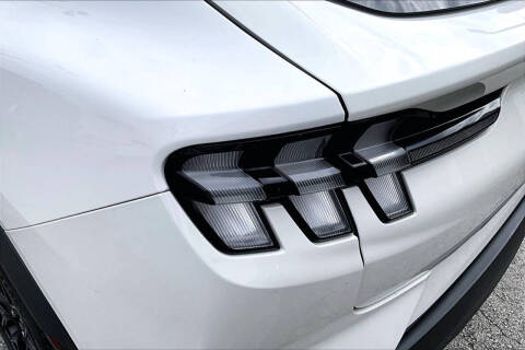 2022 Ford Mustang Mach-E Select
