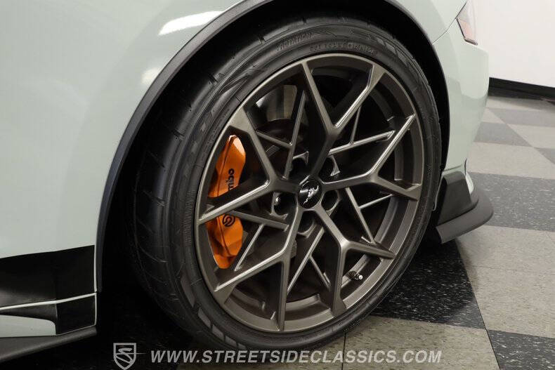 2022 Ford Mustang Mach 1