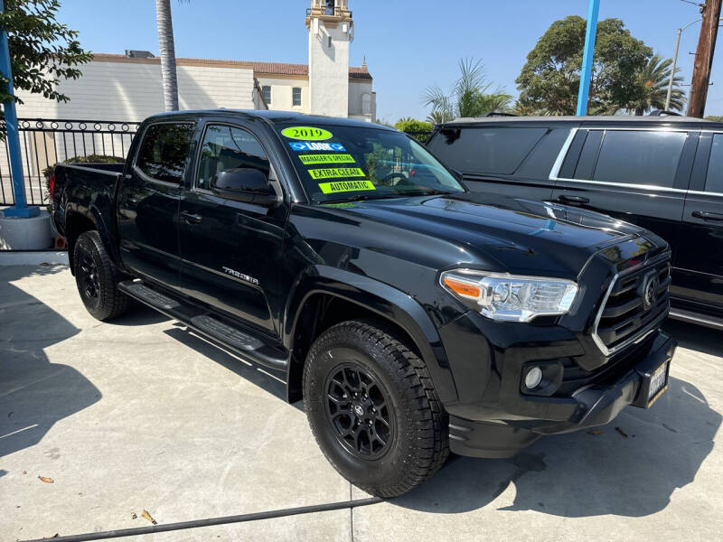 2019 Toyota Tacoma SR5 photo 3