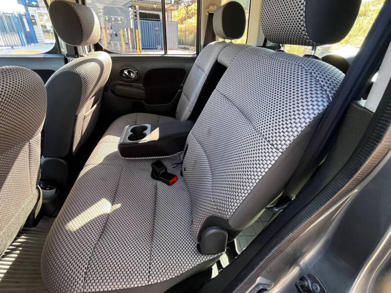 2010 Nissan cube