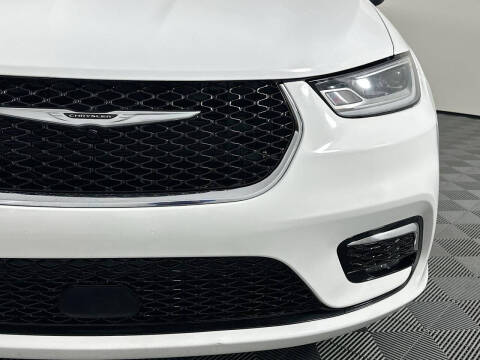 2023 Chrysler Pacifica Touring