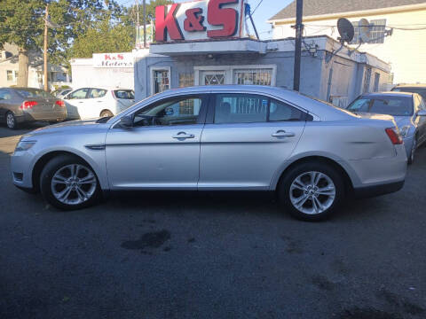 2015 Ford Taurus SE