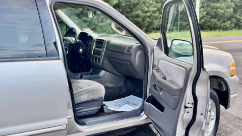 2005 Ford Explorer XLT