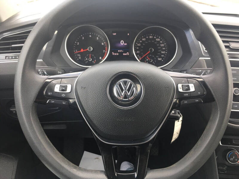 2019 Volkswagen Tiguan S photo 40