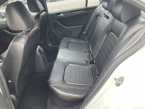 2017 Volkswagen Jetta 2.0T GLI