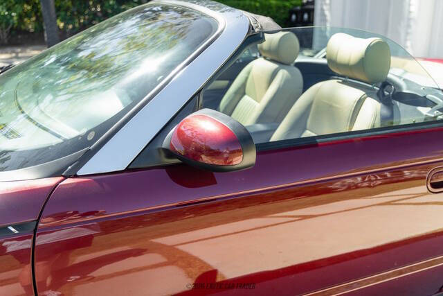 2004 Ford Thunderbird Deluxe