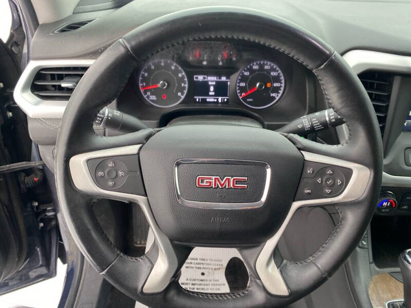 2017 GMC Acadia SLE-2