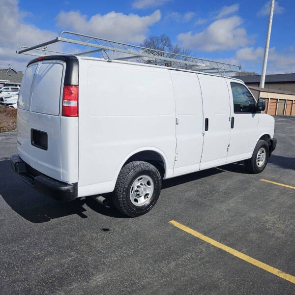 2021 Chevrolet Express 2500