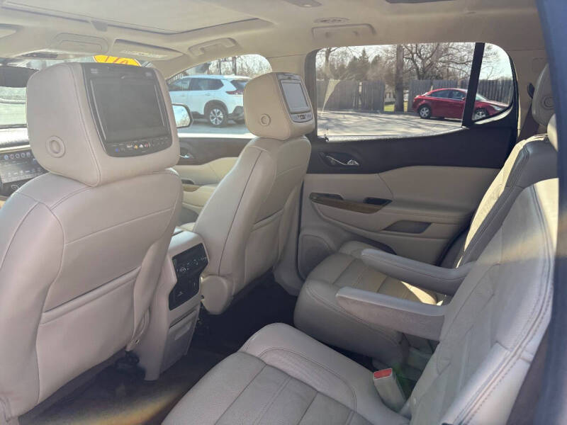 2017 GMC Acadia Denali