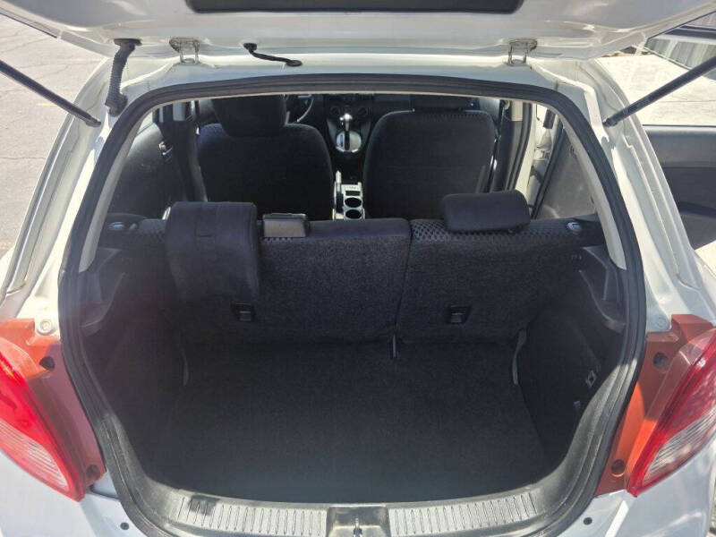 2013 Mazda MAZDA2 Touring
