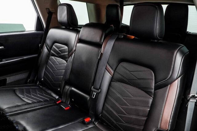 2023 Nissan Pathfinder Platinum