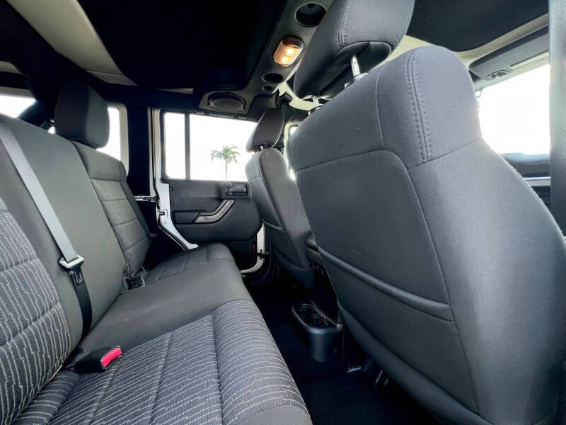 2012 Jeep Wrangler Unlimited Sport