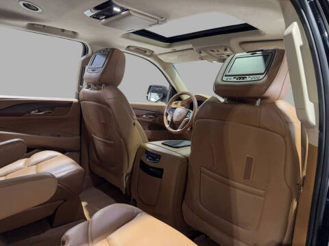 2016 Cadillac Escalade Platinum