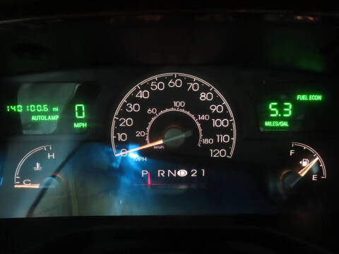 2003 Lincoln Town Car Signature