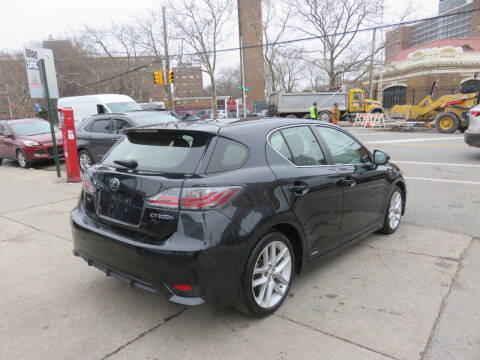 2017 Lexus CT 200h