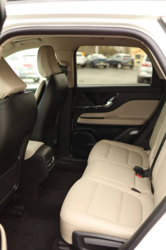 2025 Lincoln Corsair Premiere