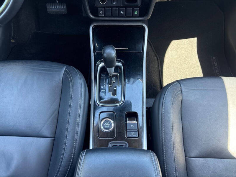 2020 Mitsubishi Outlander SEL