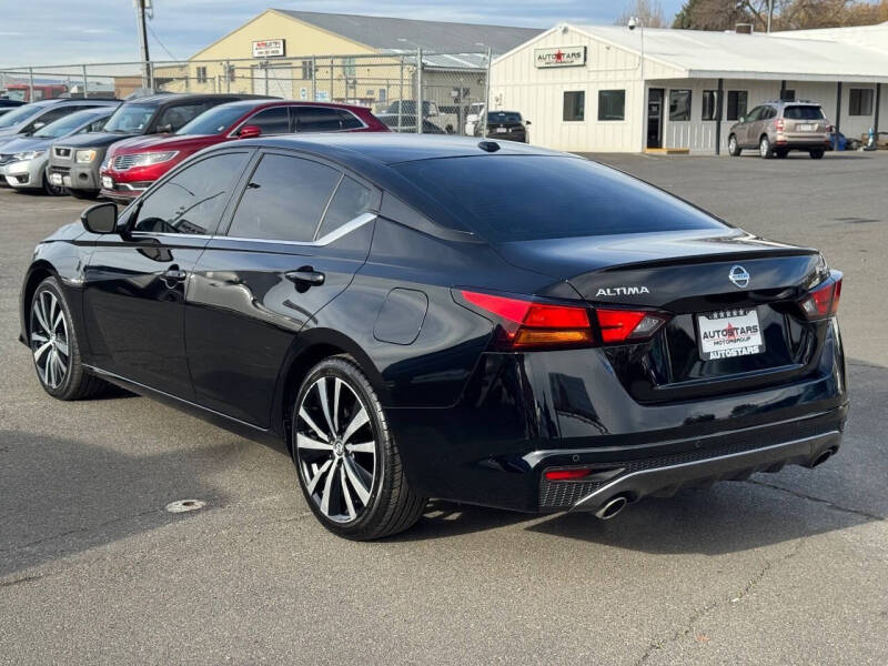 2022 Nissan Altima 2.5 SR