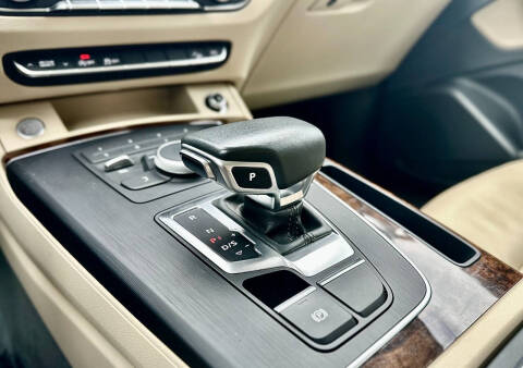 2018 Audi Q5 2.0T quattro Premium