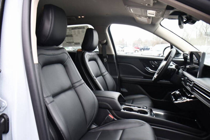 2026 Lincoln Corsair Premiere