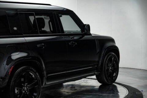 2024 Land Rover Defender 130 P400 X-Dynamic SE