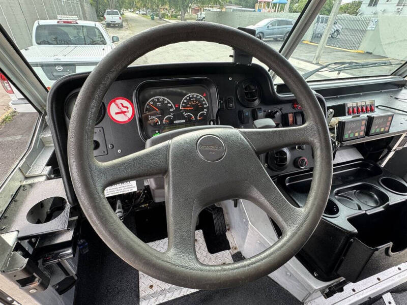2016 Freightliner MT45 Chassis