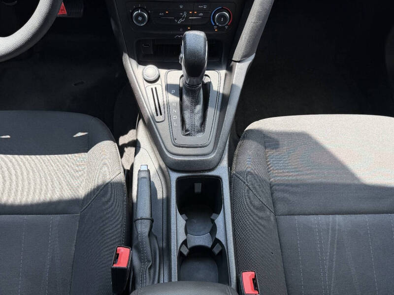 2017 Ford Focus SE