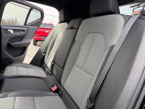 2023 Volvo XC40 B5 Core