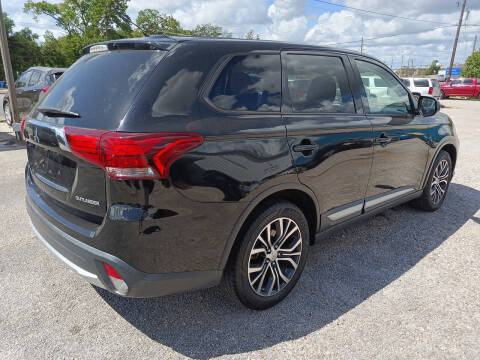 2016 Mitsubishi Outlander ES