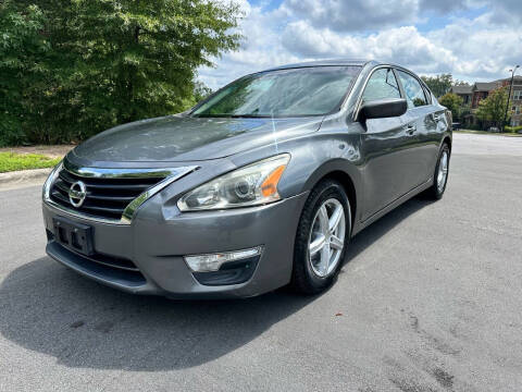 2014 Nissan Altima for sale at LA 12 Motors in Durham NC