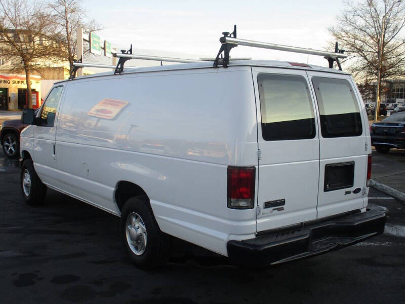 2013 Ford E-Series E-250