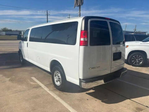 2024 Chevrolet Express LS 3500