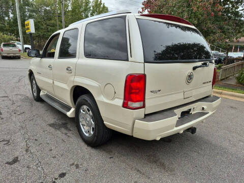 2004 Cadillac Escalade