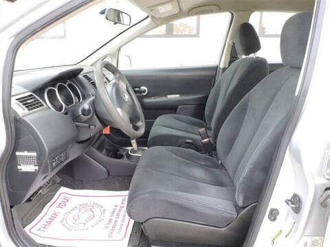 2011 Nissan Versa 1.8 S