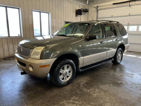 2004 Mercury Mountaineer for sale at Sand's Auto Sales in Cambridge MN