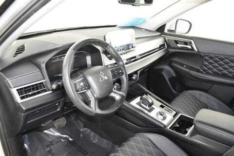 2023 Mitsubishi Outlander SEL