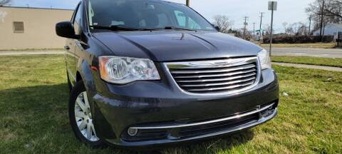 2014 Chrysler Town and Country for sale at QUEST AUTO GROUP LLC in Redford MI