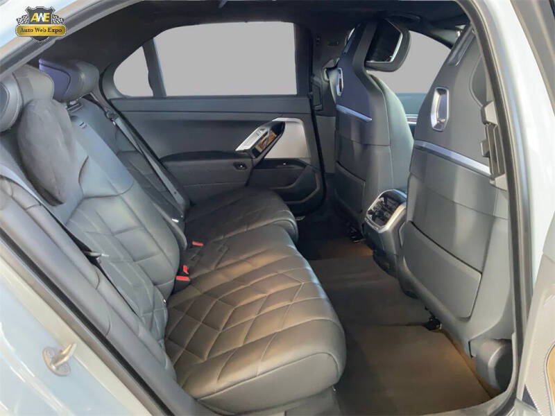 2024 BMW i7 eDrive50