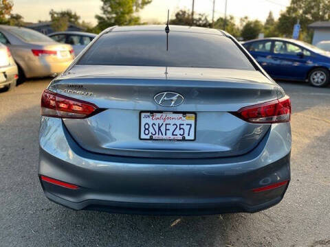 2019 Hyundai Accent SE