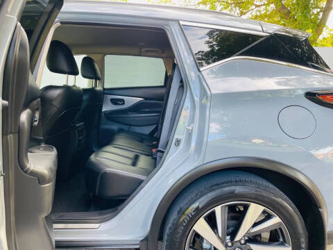 2023 Nissan Murano SV