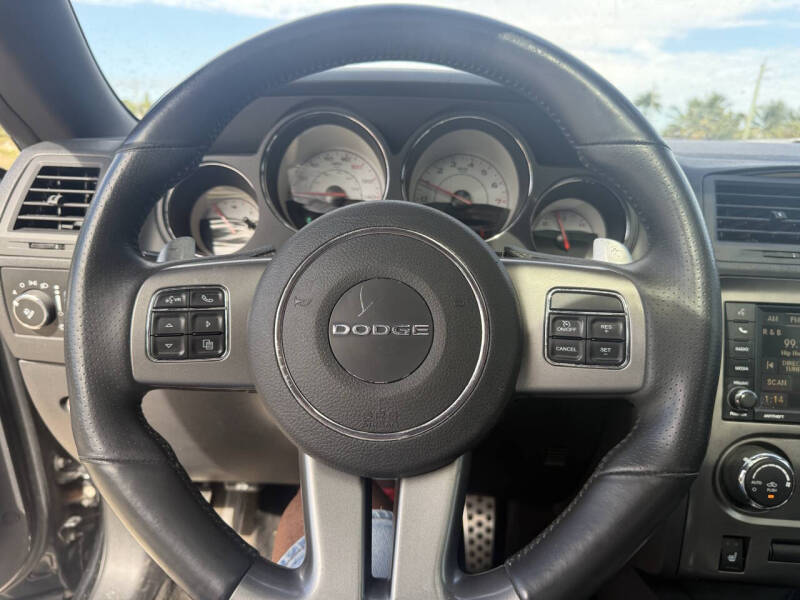 2014 Dodge Challenger SXT