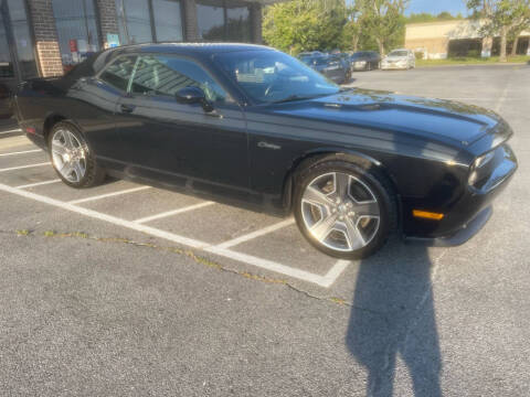 2013 Dodge Challenger for sale at Greenville Motor Company in Greenville NC