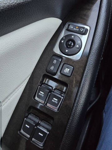 2014 Kia Cadenza Premium