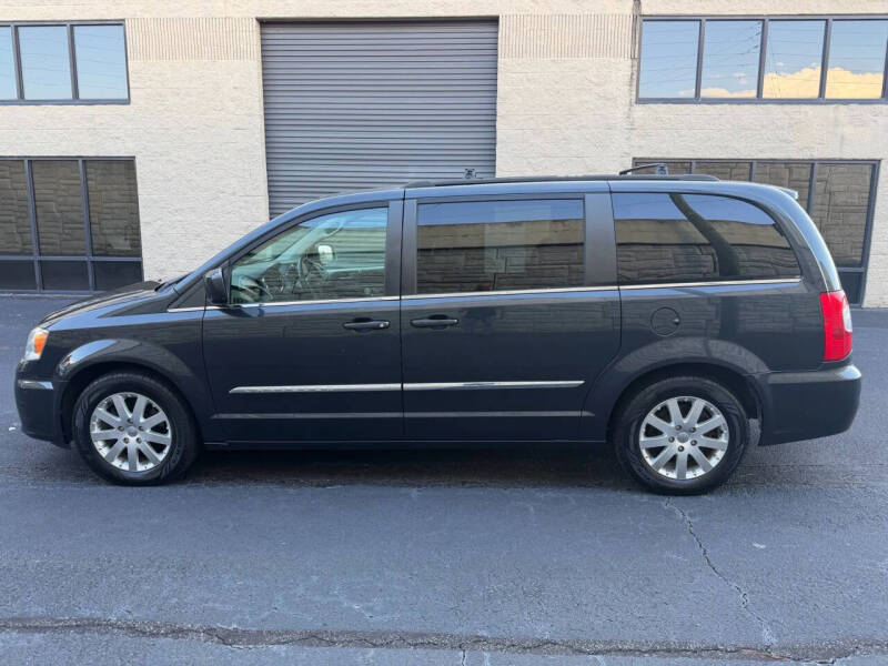 2014 Chrysler Town and Country Touring