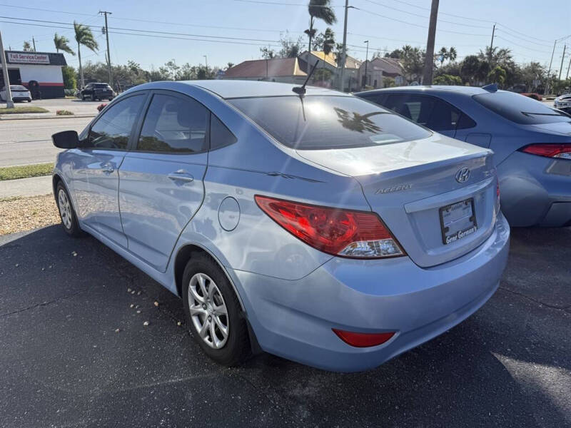 2013 Hyundai Accent GLS