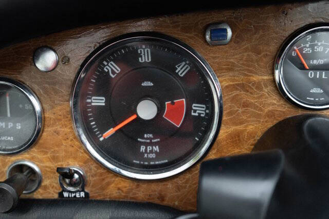 1966 Sunbeam Tiger 21