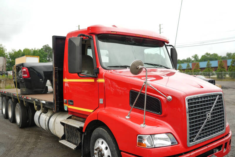 2016 Volvo VNM