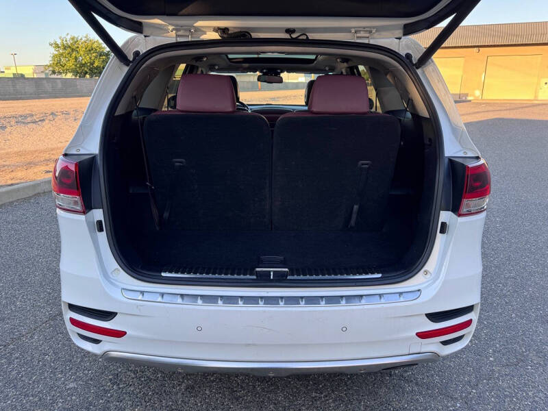 2017 Kia Sorento SX V6