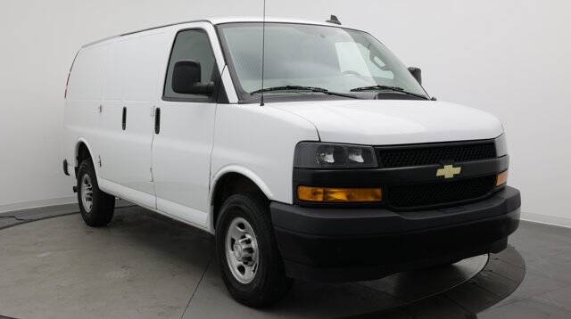 2023 Chevrolet Express 2500