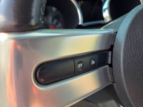 2005 Ford Mustang GT Deluxe